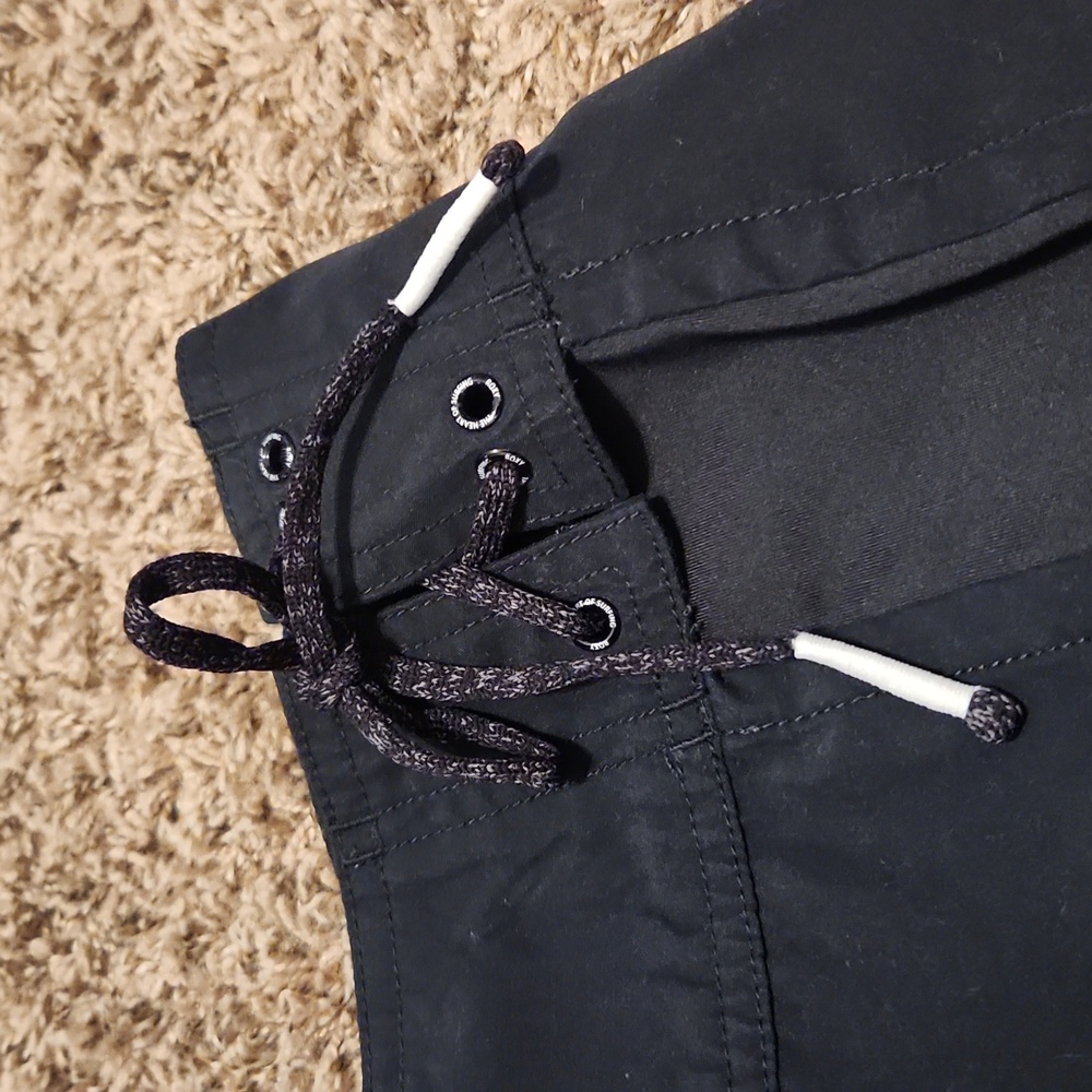 Roxy Black Swim/Board Shorts Size 9 - Picture 3 of 7